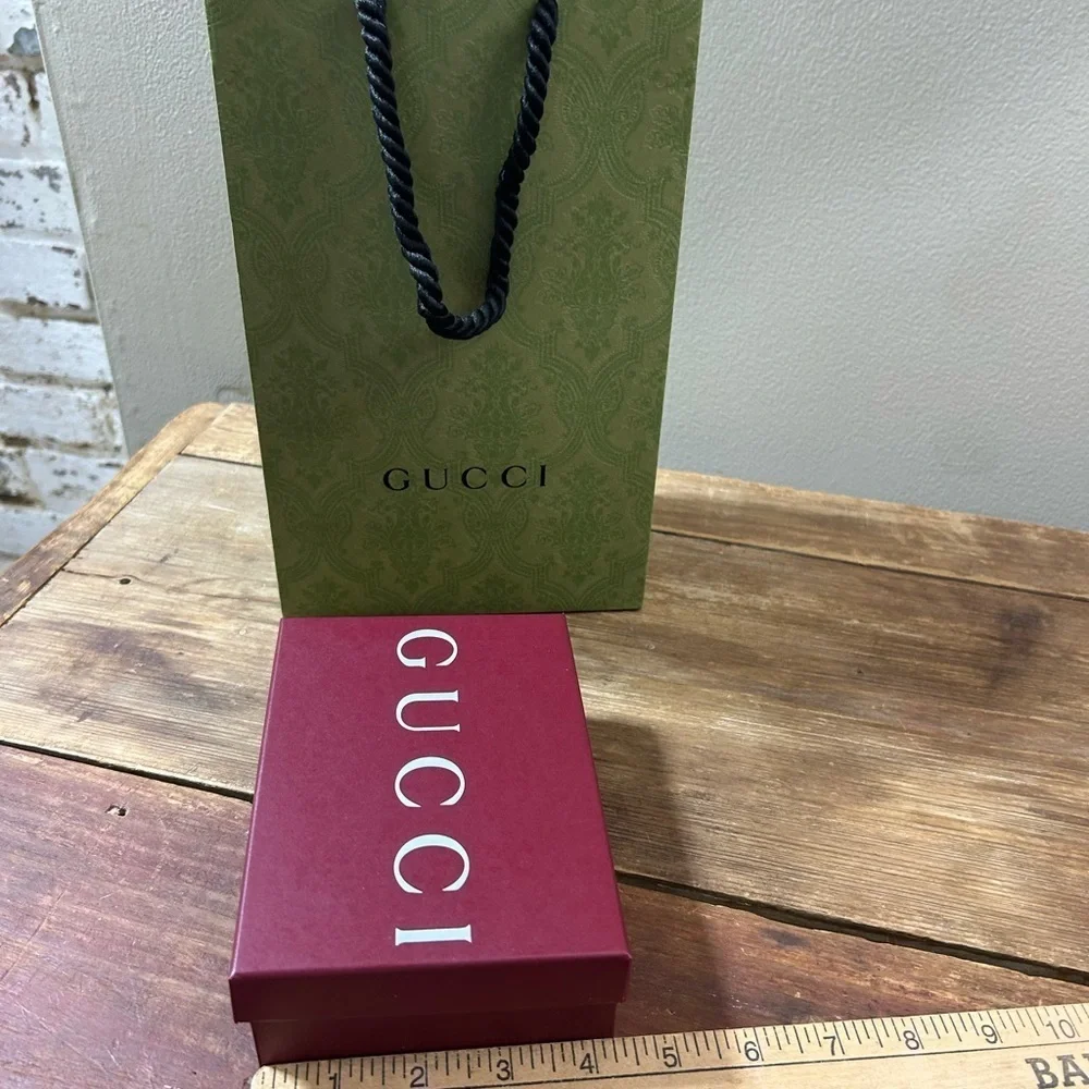 Gucci Green Bag with Red Box Set with branded ribbon, envelope and pouch!